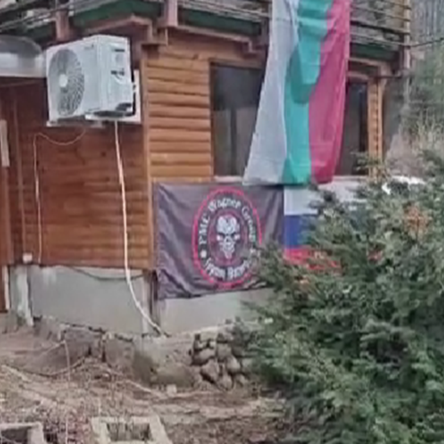 Bugarski aktivist snimio je zastavu Wagnera na kući