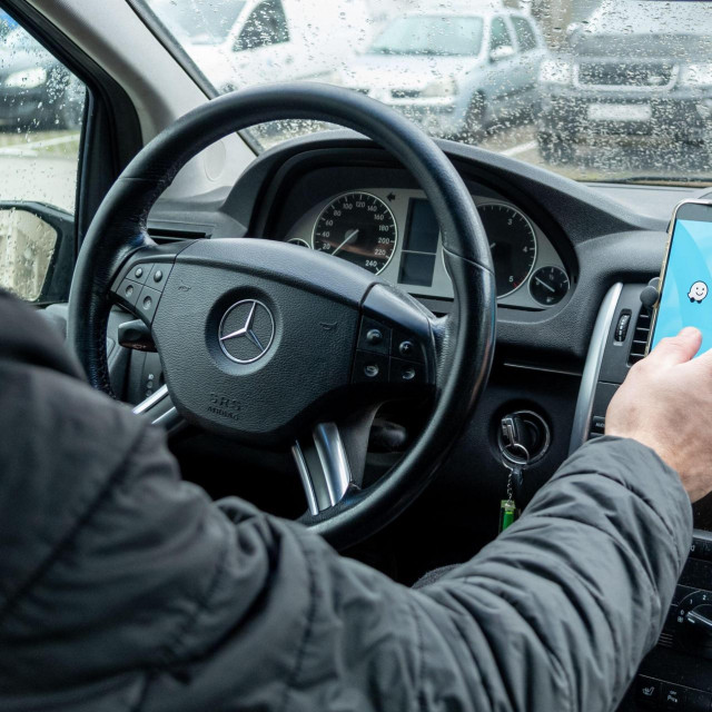 Waze aplikacija, ilustracija
