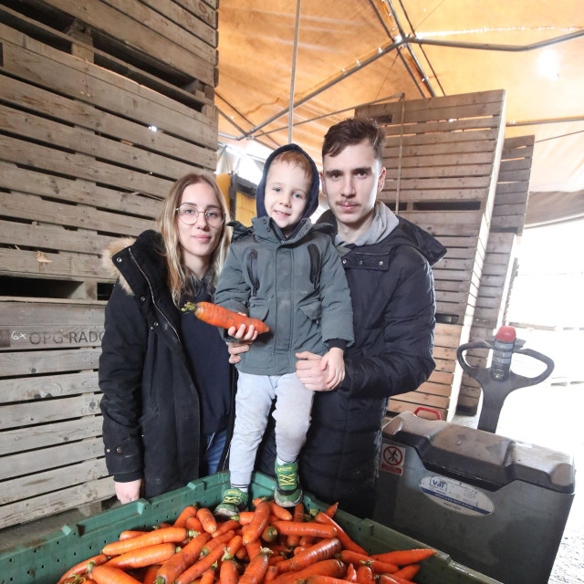 Adrijana, Emanuel i Niko Pintarić
