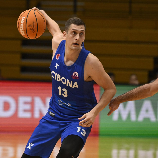 Ivan Majcunić u dresu Cibone