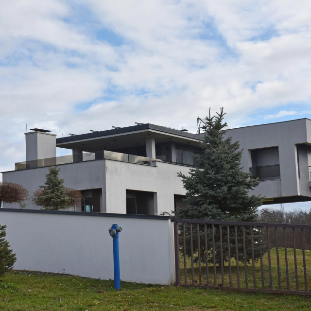 U fokus javnost kuća je došla prije 12 godina