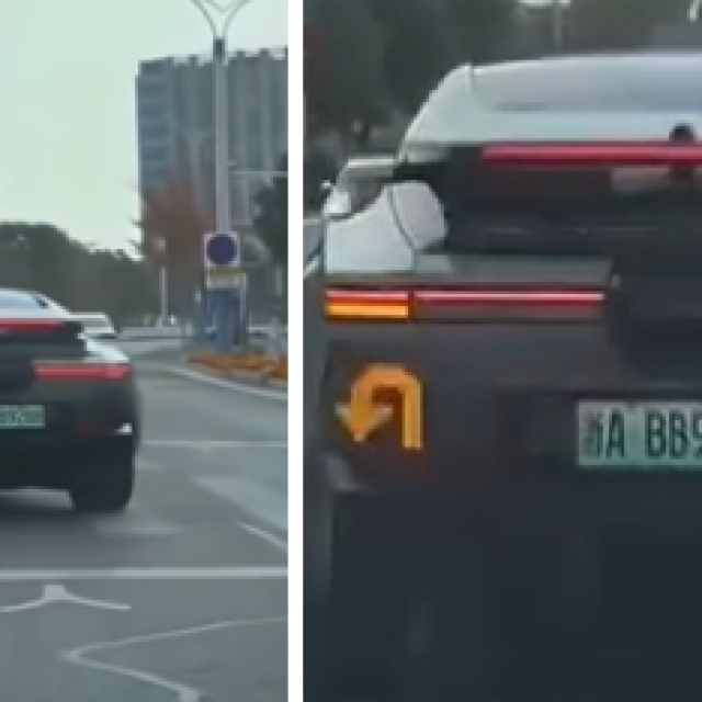 Pokazivač polukuružnog okretanja