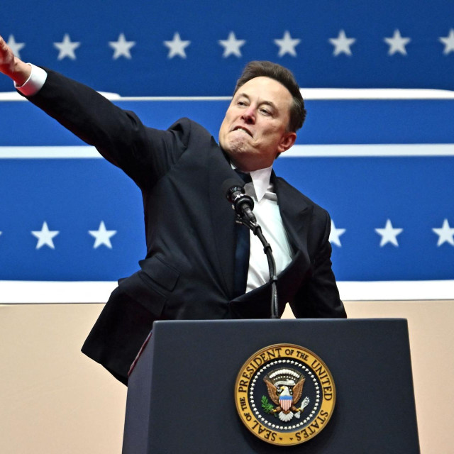 Elon Musk je zaposlenicima svoje AI kompanije xAI iznio ideju o lunarnom pogonu