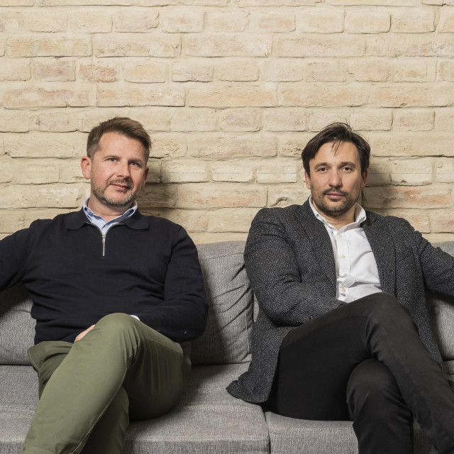 Od recepcija i ključeva do potpunog self check-ina, njihova transformacija mijenja pravila turizma.

Igor Kordić i Tomislav Zovko, osnivači Irundo agencije za Q2B