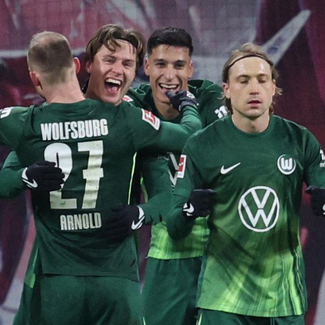 Lovro Majer je odigrao 84 minute za Wolfsburg u 2:2 remiju na gostovanju kod Leipziga
