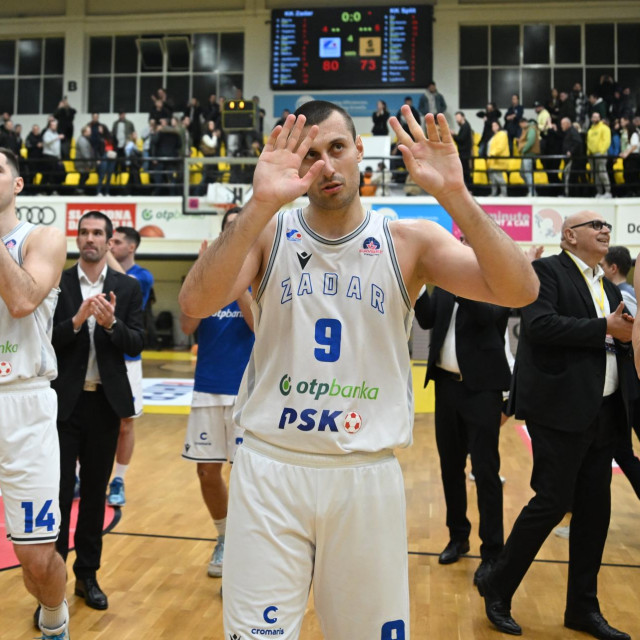 Lovro Mazaln (lijevo) i Karlo Žganec (u sredini) sa Zadrom imaju priliku izjednačiti rekord Nikše Prkačina, koji je osvojio osam Kupova Krešimir Ćosić