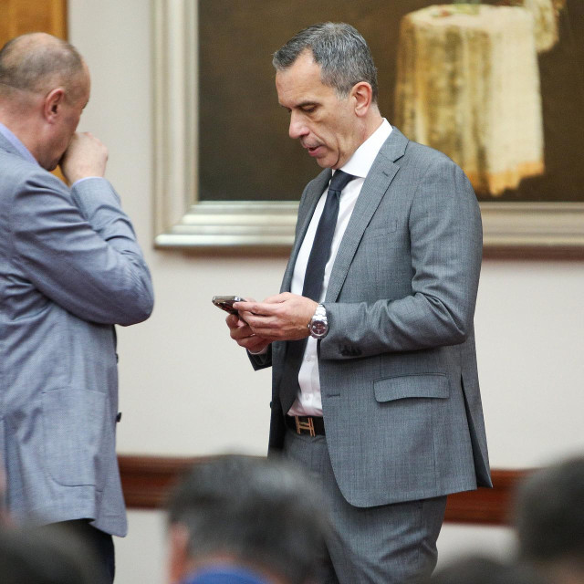 Tomislav Svetina optužen je za namještanje predsjedničkih izbora u ZNS-u, u kojima nije imao protukandidata 