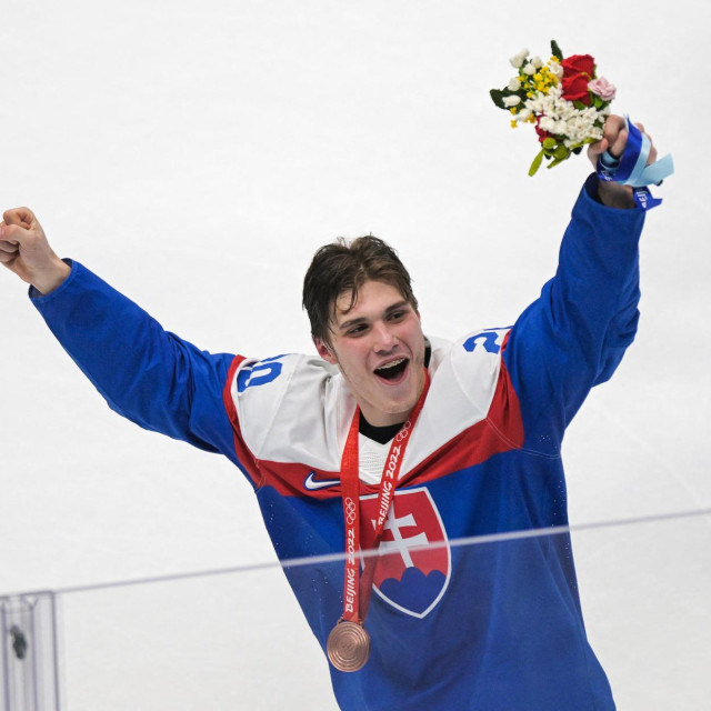 Juraj Slafkovsky je sa 18 godina osvojio prvo slovačko olimpijsko odličje 