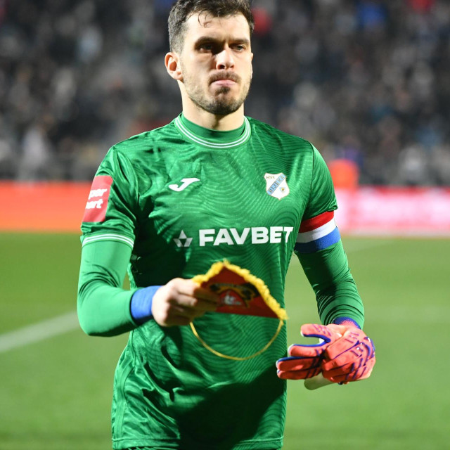 Kapetan Martin Zlomislić radio je čuda na golu