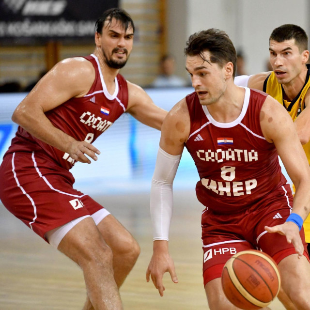 Dario Šarić i Mario Hezonja u dresu reprezentacije 2025. godine