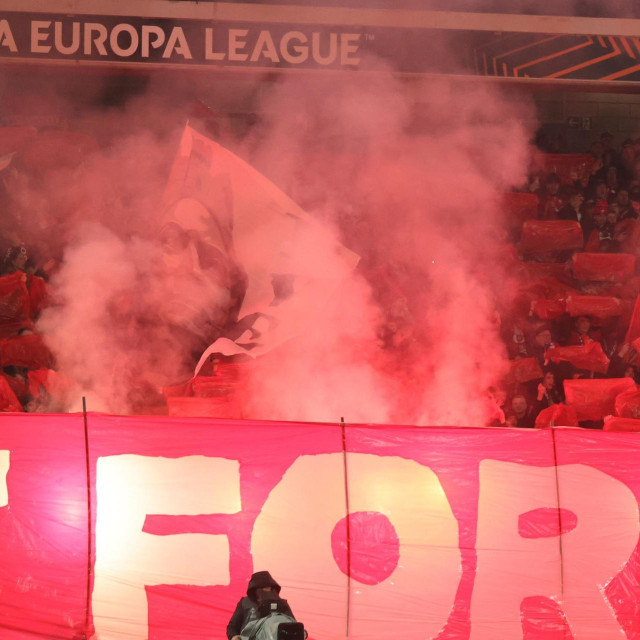 Navijači na utakmici Lille - Zvezda