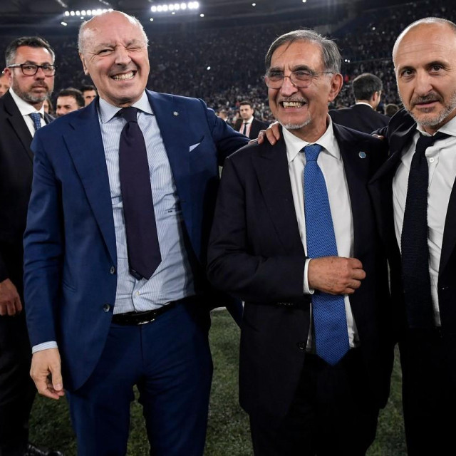 Giuseppe Marotta (sasvim lijevo)