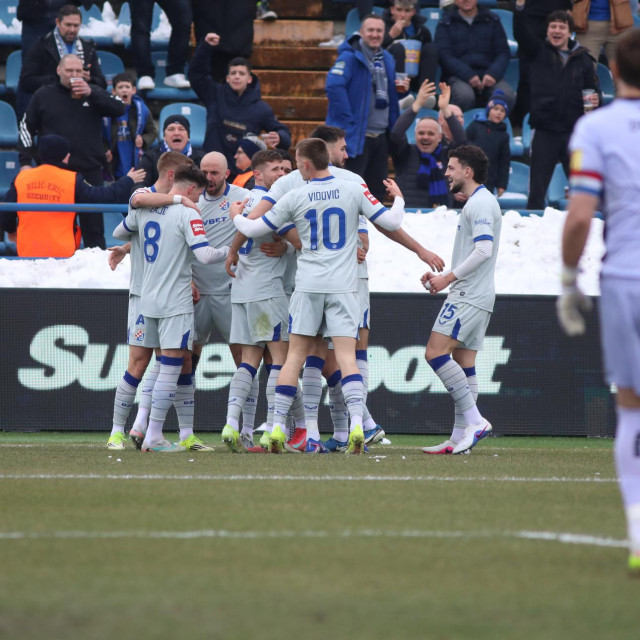 Dinamo je u šest minuta razmaka potopio Varaždin i prelomio utakmicu