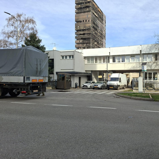 Kamioni i djelatnici HV-a u Odranskoj ulici