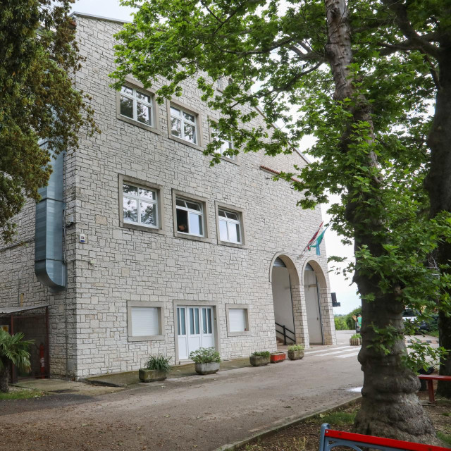 Gospodarska škola Buje