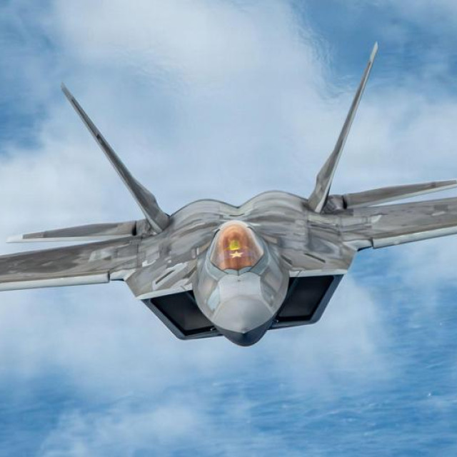 F-22 Raptor u letu
