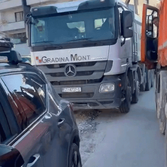 Kamioni u gužvi