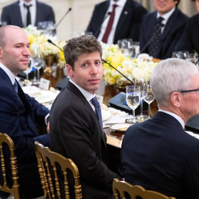 Sam Altman i Tim Cook, tehnološki lideri, na ručku kod američkog predsjednika Donalda Trumpa
