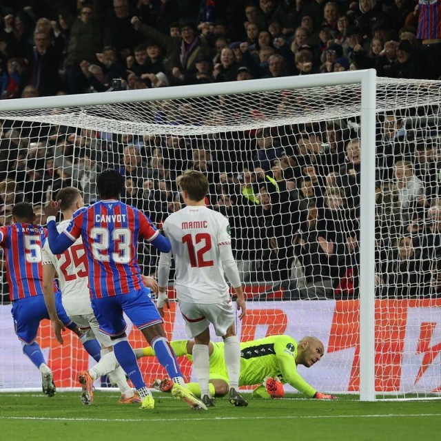 Crystal Palace - Zrinjski Mostar