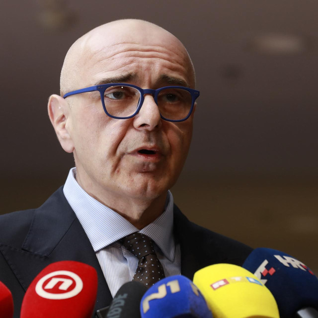 Novi ministar rada, mirovinskog sustava, obitelji i socijalne politike Alen Ružić
 