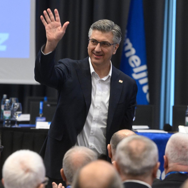 Predsjednik HDZ-a i predsjednik Vlade Republike Hrvatske, Andrej Plenković sudjelovao je na X. izbornom Saboru Zajednice utemeljitelja HDZ-a Dr. Franjo Tuđman
 