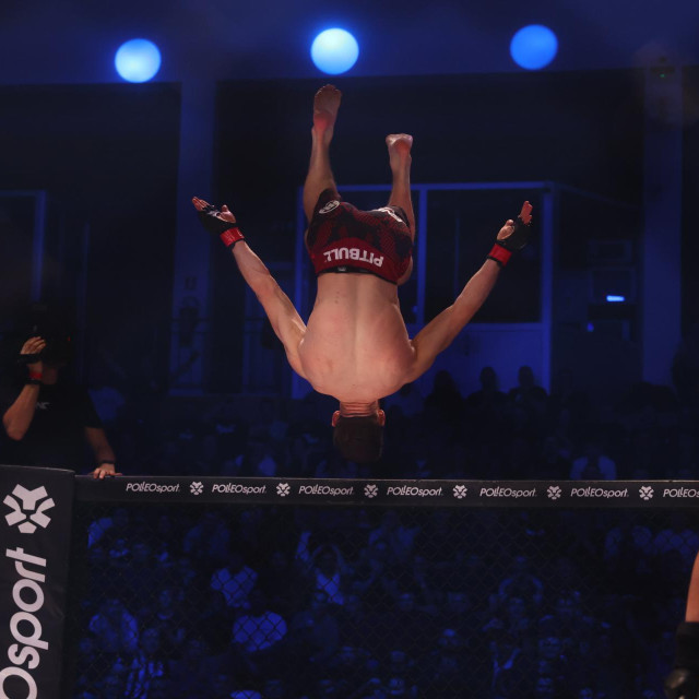 Ahmed Kagirov u transu nakon pobjede | FNC 28