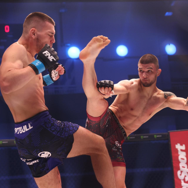 Veljko Aleksić vs. Marek Budinski | FNC 28 powered by SuperSport