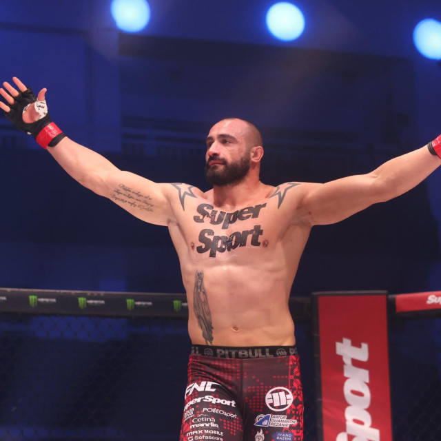 Martin Batur | FNC 28 powered by SuperSport