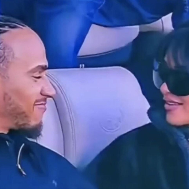 Kim Kardashian i Lewis Hamilton na Super Bowlu
