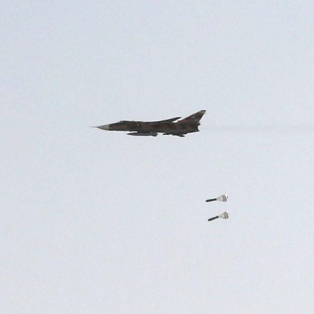 Iranski Su-24 u letu