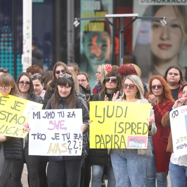 Socijalni radnici godinama upozoravaju na neizdrživu preopterećenost zbog koje izravno pate korisnici (na fotografiji: prosvjed u Zagrebu, 2024. godine)
