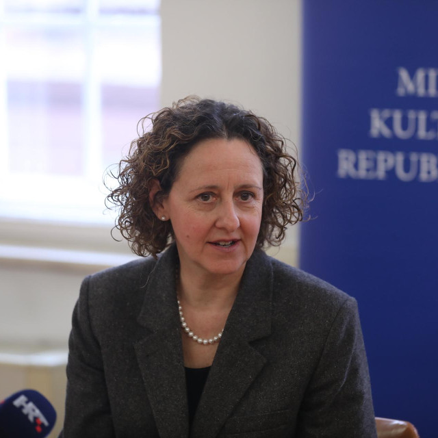 Nina Obuljen Koržinek