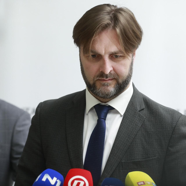 Tomislav Ćorić
 