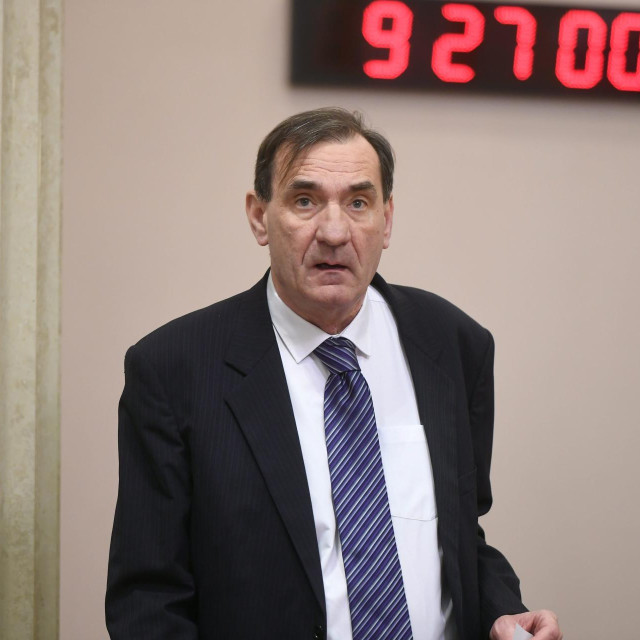 Nekadašnji potpredsjednik Sabora Nenad Stazić, autor hit komedije ”Pljuska”