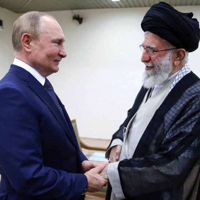 Vladimir Putin i Ali Hamnei, fotografija iz 2022. godine