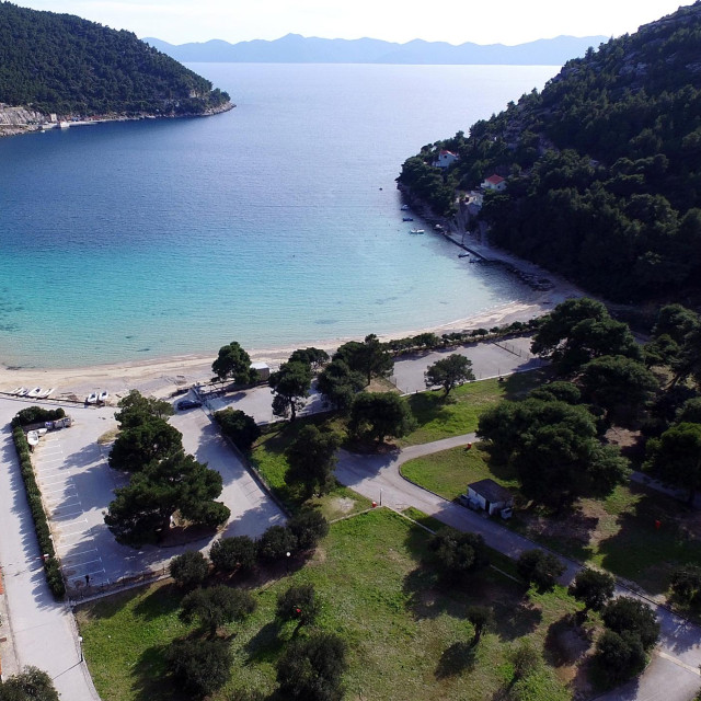 Uvala i kamp Prapratno
