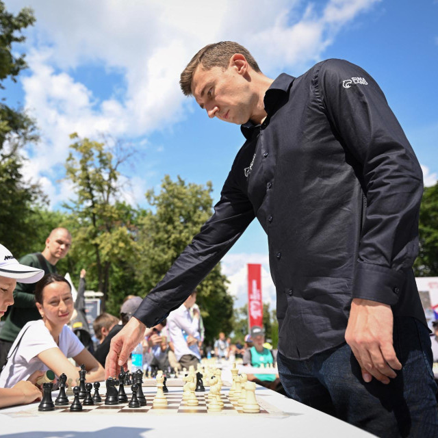 Sergej Karjakin vodi ‘rat‘ s FIDE-om