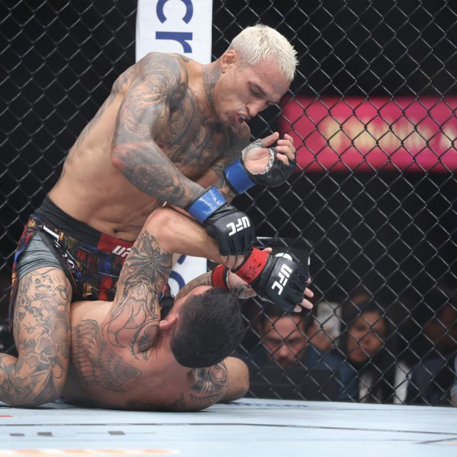 Charles Oliveira vs. Max Holloway