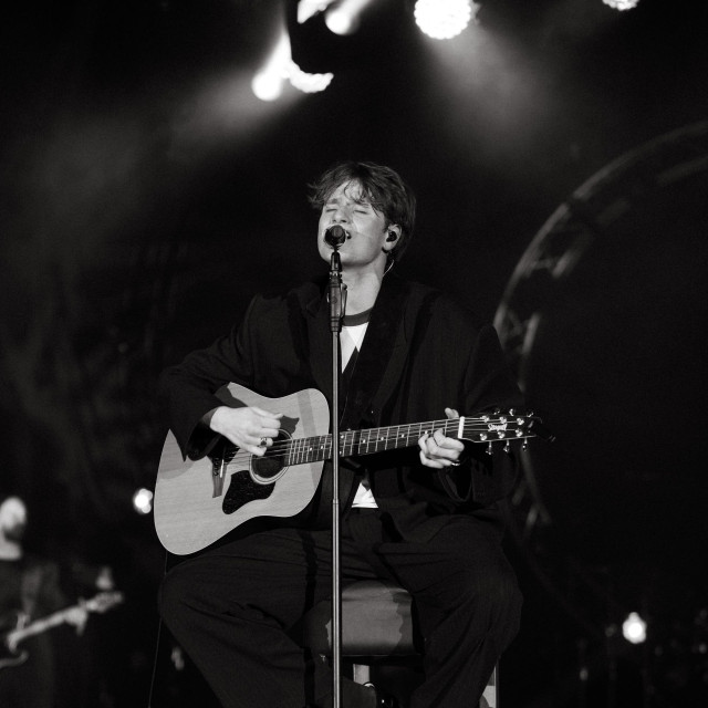 Vinkovčanin zlatnog glasa ‘zapalio‘ je Osijek