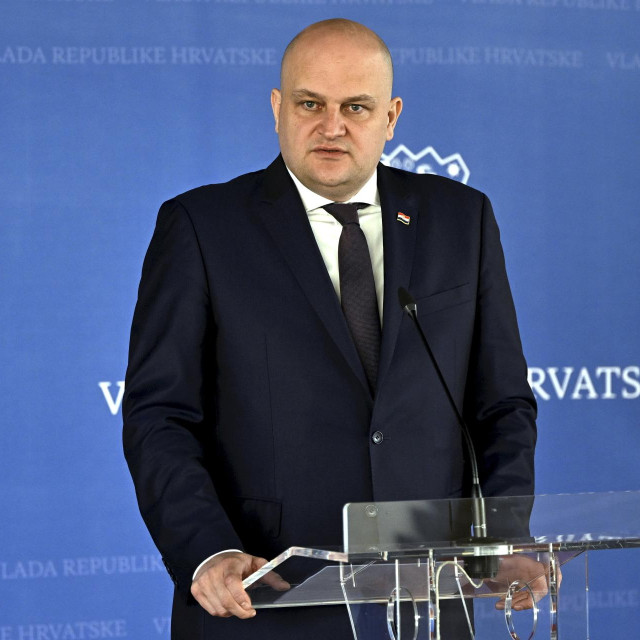 Ministar gospodarstva Ante Šušnjar