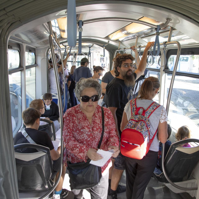Javni prijevoz u hrvatskoj metropoli sudjeluje u približno trećini svakodnevnih putovanja