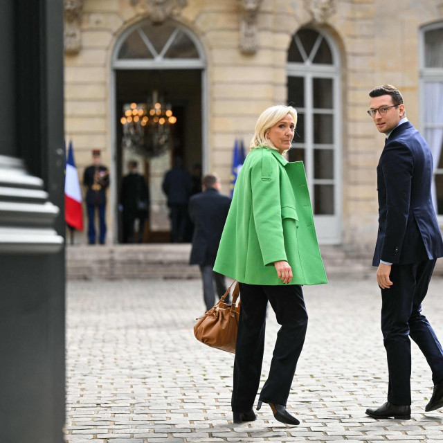 Jedan od kandidata na izborima je krajnje desna stranka Nacionalno okupljanje na čelu s Marine Le Pen