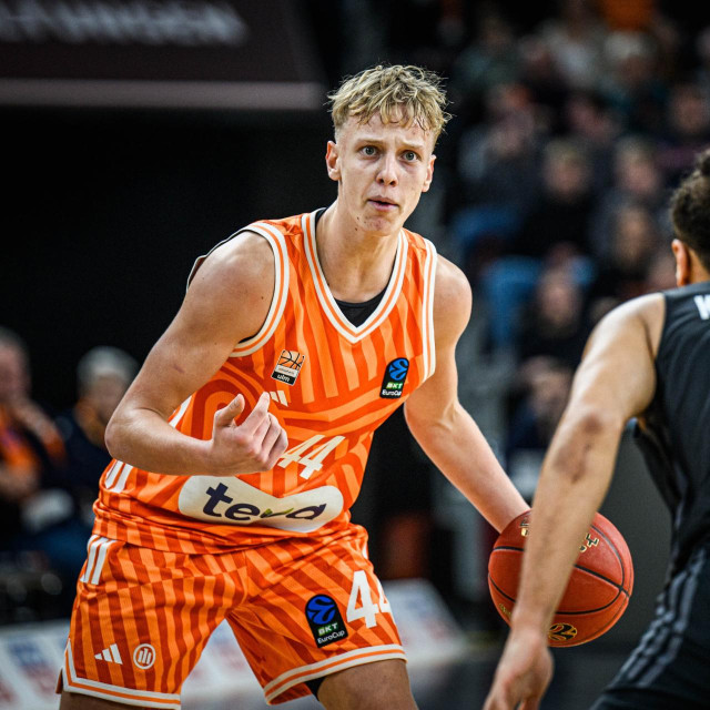 Teo Miličić u dresu Ulma za koji je ove sezone odigrao 10 utakmica u Eurokupu i 12 u Bundesligi