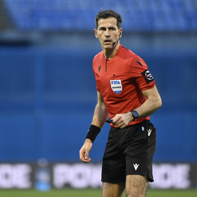 Duje Strukan opravdano je dodijelio penal za Dinamo, smatra Layec