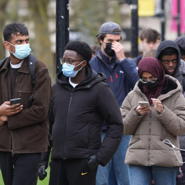 Studenti u Kentu u redu za antibiotike