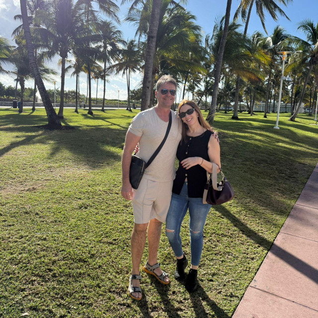 Nelli i Šani na plaži South Beach