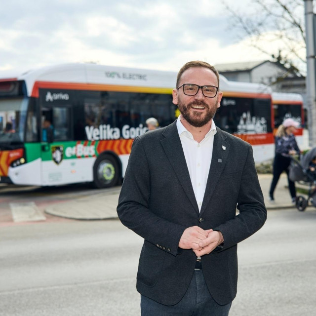 Šesti po veličini grad u Hrvatskoj pokazuje da i lokalne zajednice mogu biti pokretači velikih promjena. Gradonačelnik Velike Gorice Krešimir Ačkar kaže da je napravljen iskorak modernizacijom javnog gradskog prijevoza