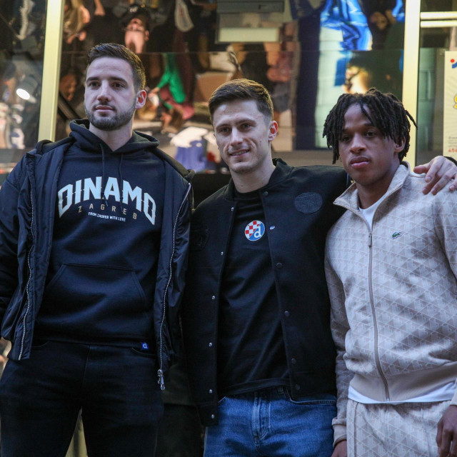 Marko Soldo, Mateo Lisica i Cardoso Varela proveli su oko sat vremena s navijačima u Petrinjskoj ulici