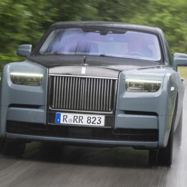 Aktualni Rolls-Royce Phantom