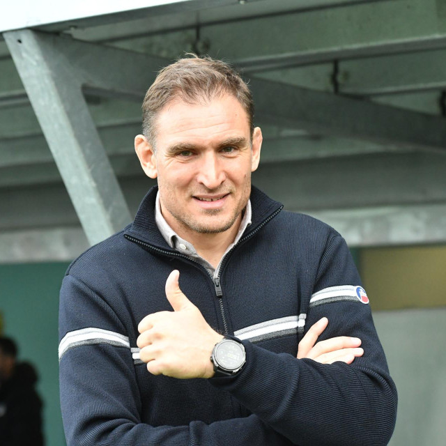 Nikica Jelavić, trener Lokomotive 